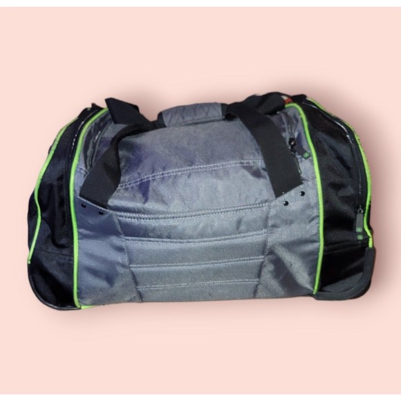 OGIO HAMBLIN 22 WHEELED DUFFEL BAG - Picture 2 of 6